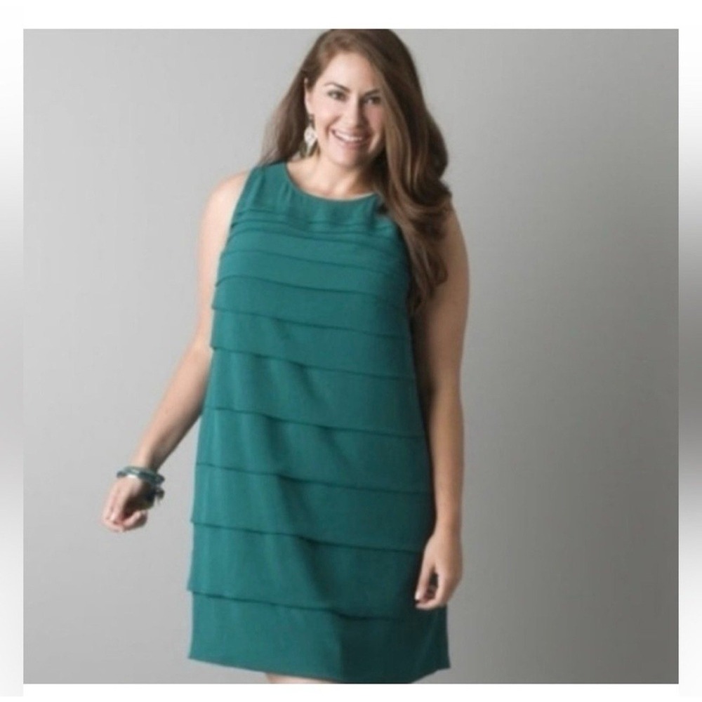 LANE BRYANT Ruffled‎ Tiered Shift Party Dress Emerald Green Women's Plus Size 18
